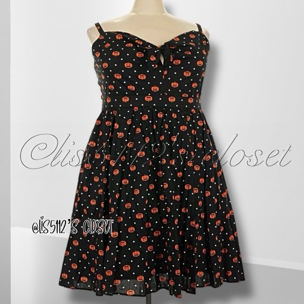 NWOT Torrid Retro Chic Polka Dot Pumpkin Halloween Pinup Swing Dress 3X 22 24 - Picture 3 of 15